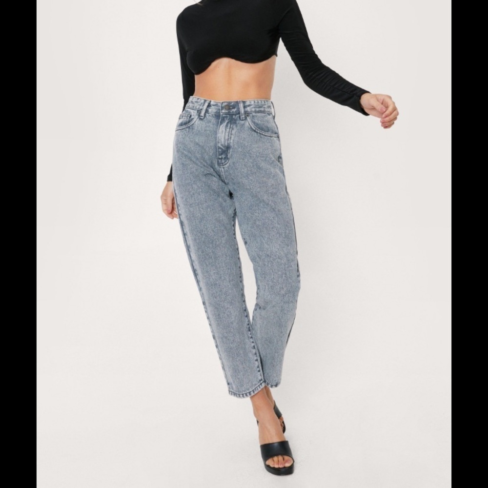 Nasty gal acid wash mom straight leg jeans